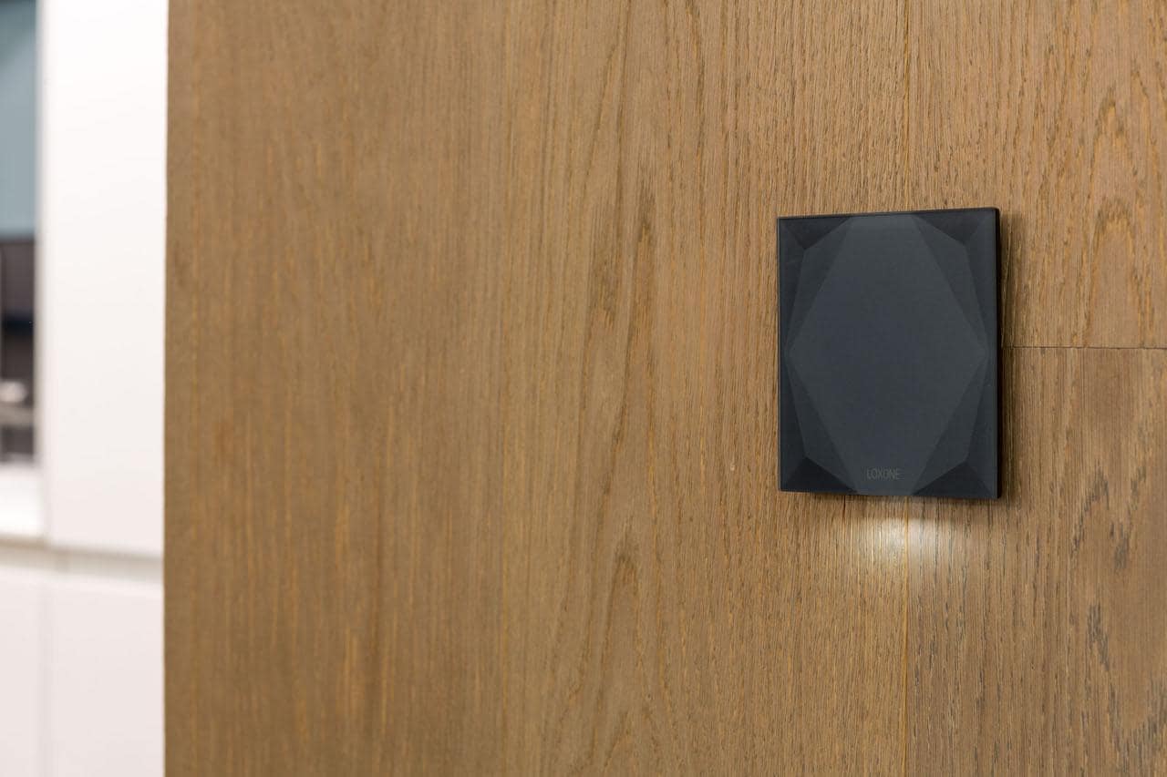 Smart Home Automation 4 cLoxone Martin Oeller Touch Pure 2